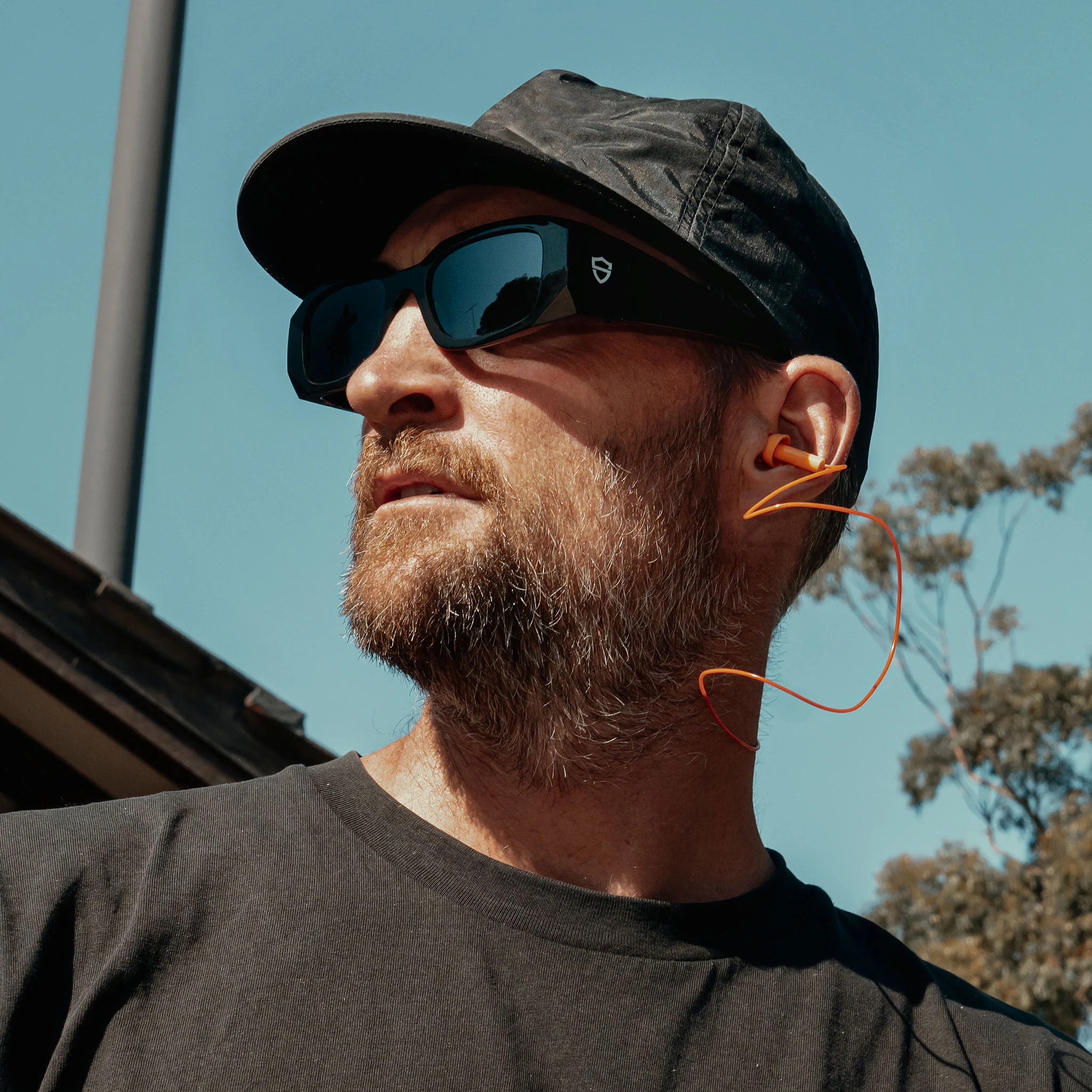 Auras Black Frame Grey Polarised Lens - Image 8