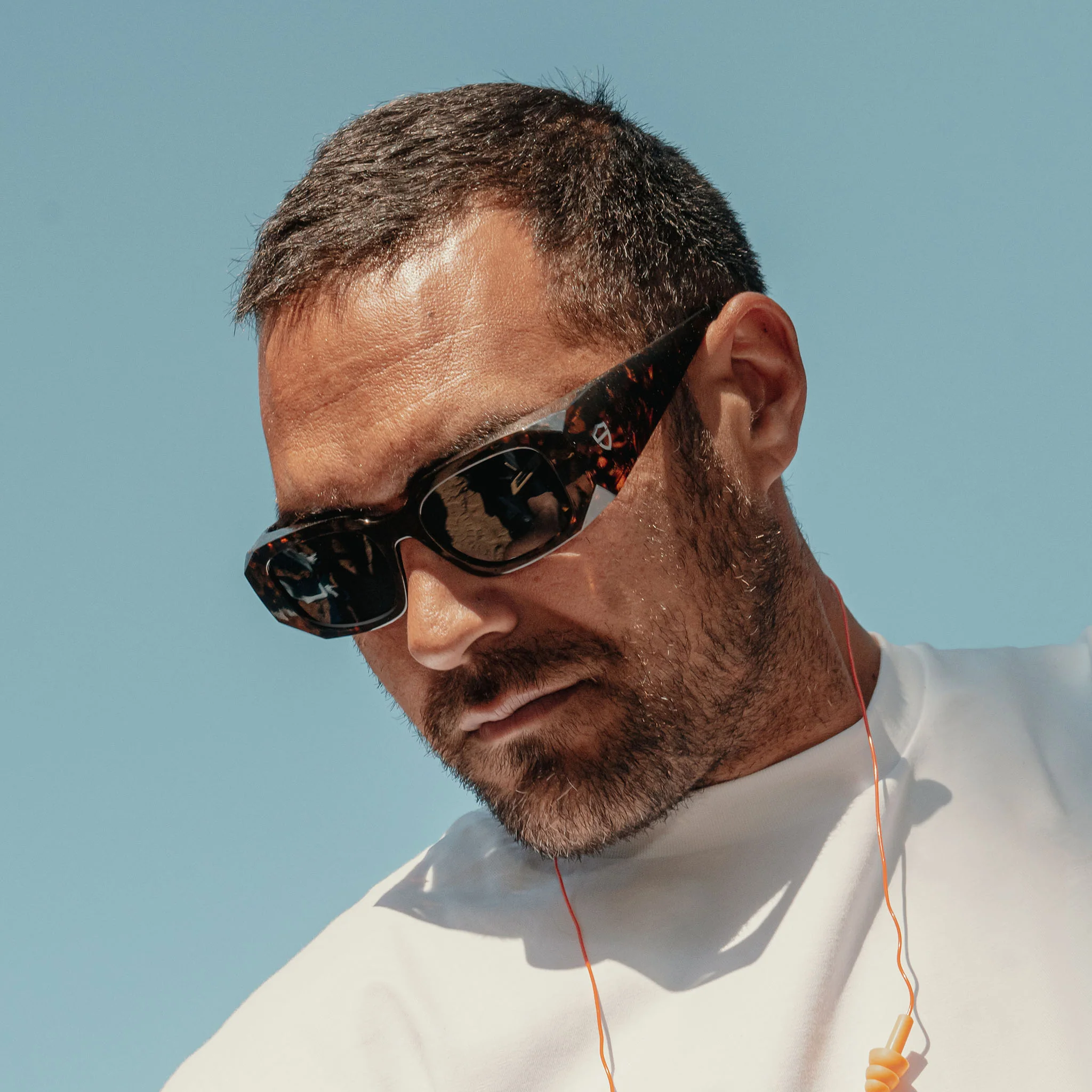 Auras Brown Tort Frame Brown Polarised Lens - Image 5