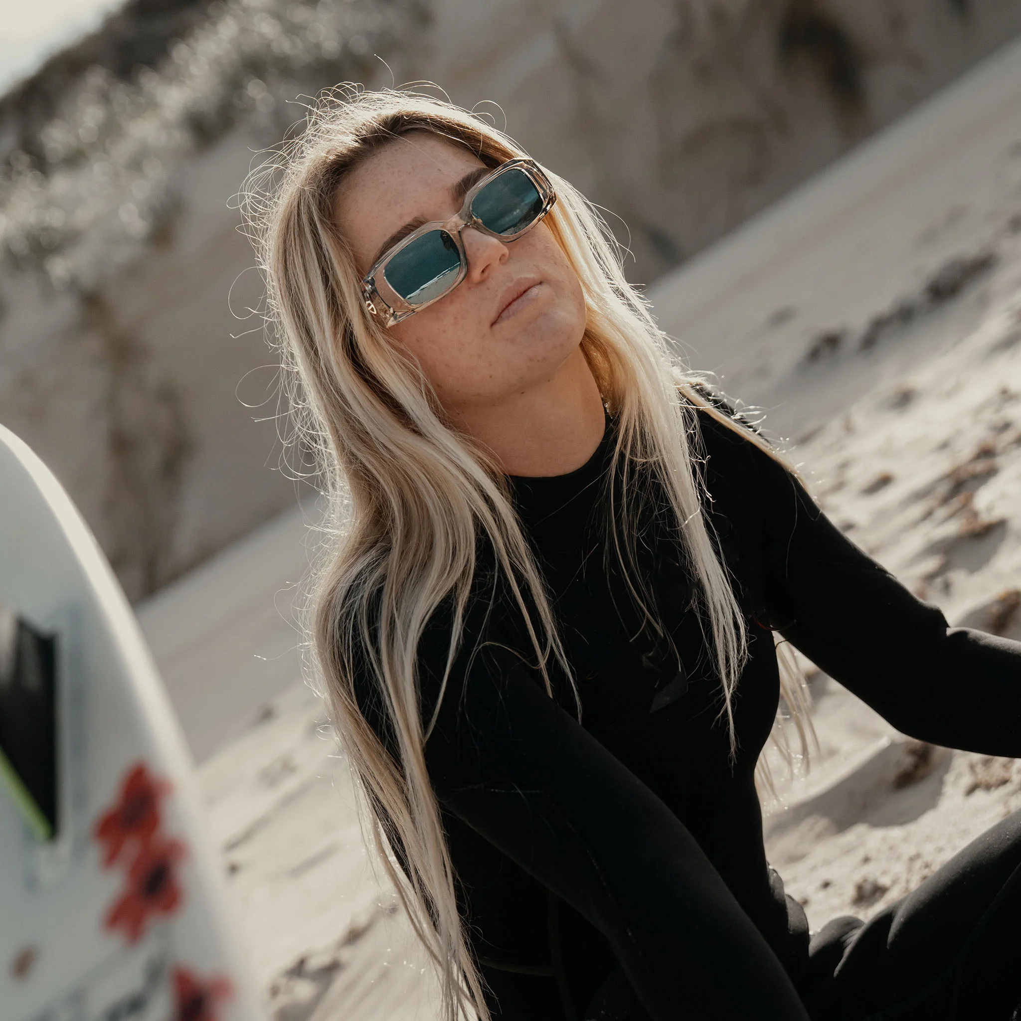 Auras Graphite Frame Grey Polarised Lens - Image 6