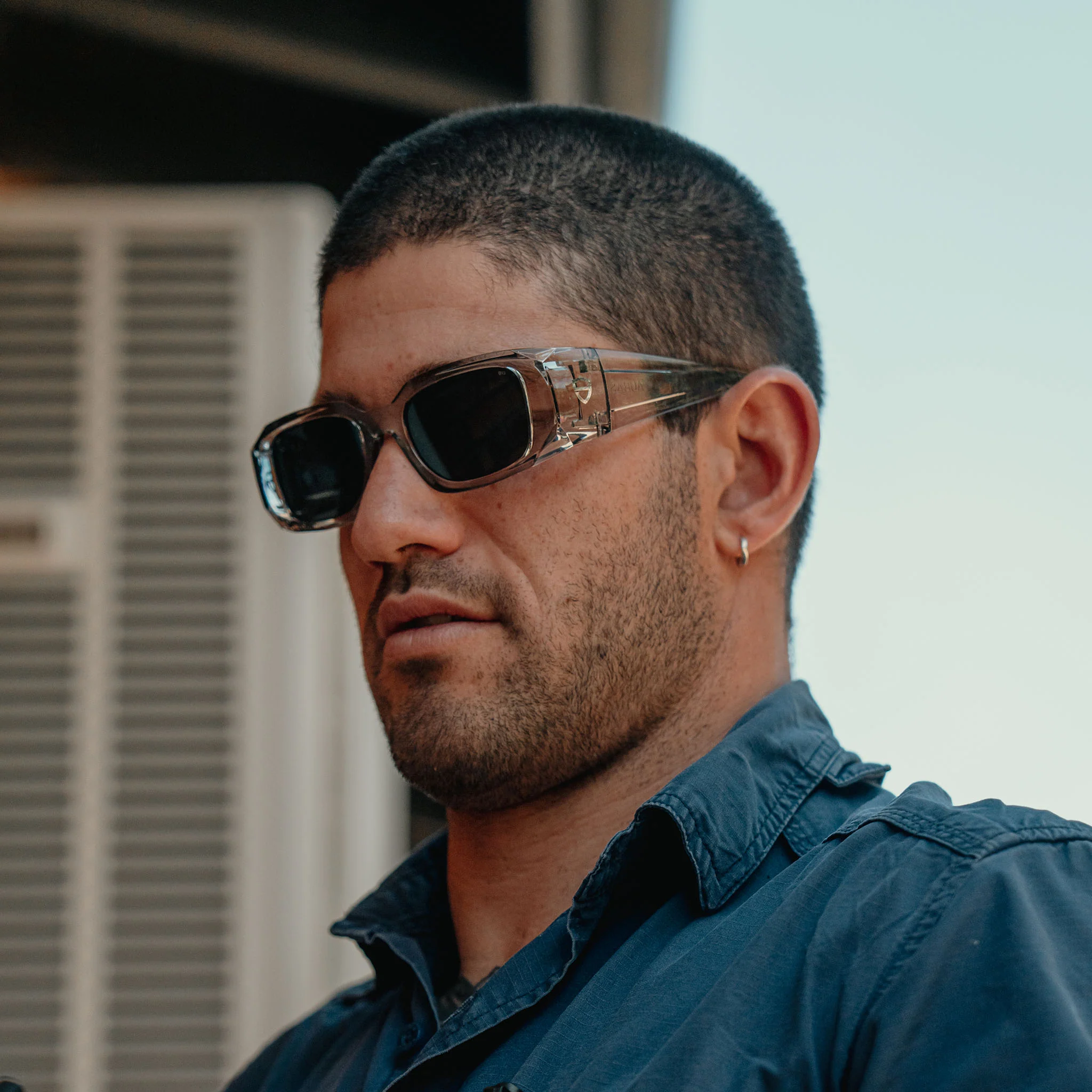 Auras Graphite Frame Grey Polarised Lens - Image 7