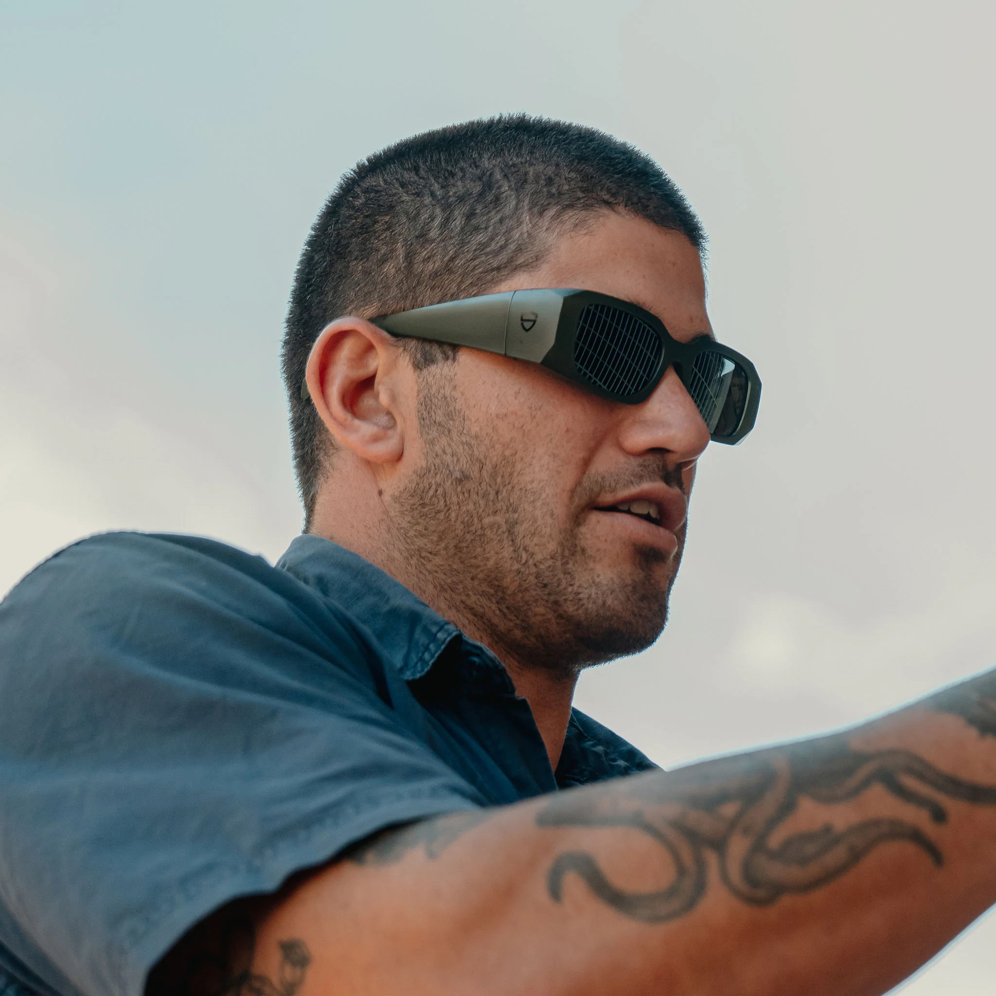 Auras Matte Moss Green Frame Polarised Lens - Image 7