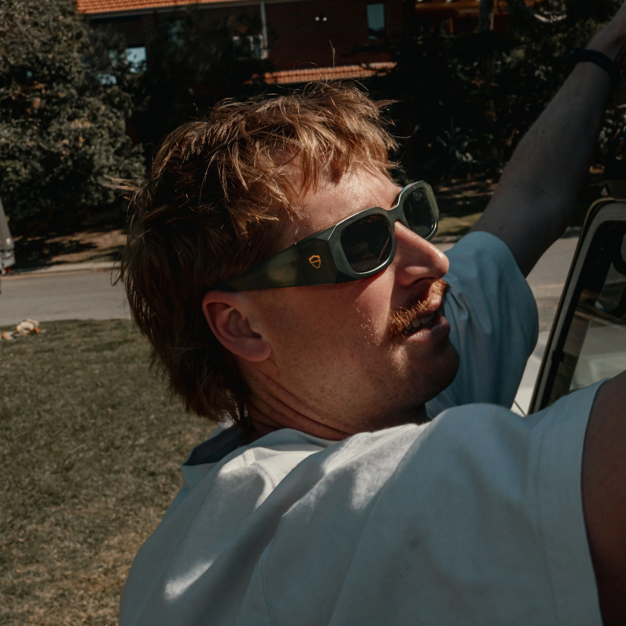 Auras Matte Moss Green Frame Polarised Lens - Image 8