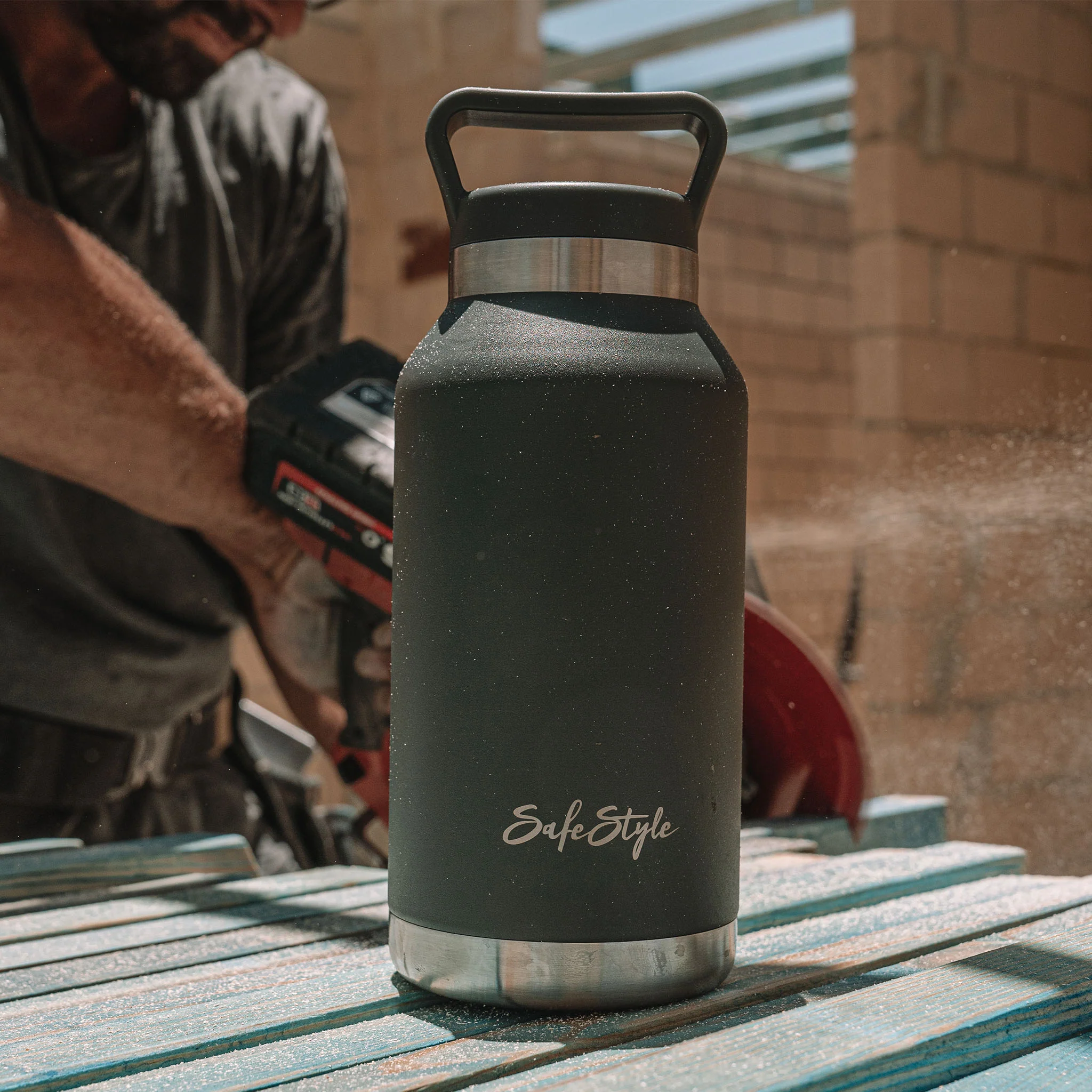 Big Juicy 1L Water Bottle - Image 7