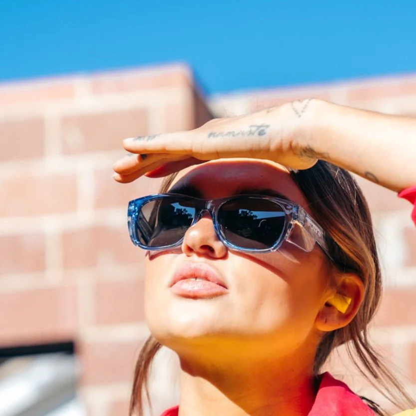 Classics Blue Frame Polarised Lens Safety Glasses - Image 7