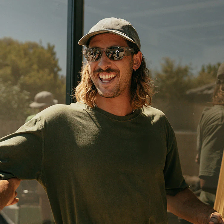 Classics Matte Graphite Frame Polarised Lens - Image 6