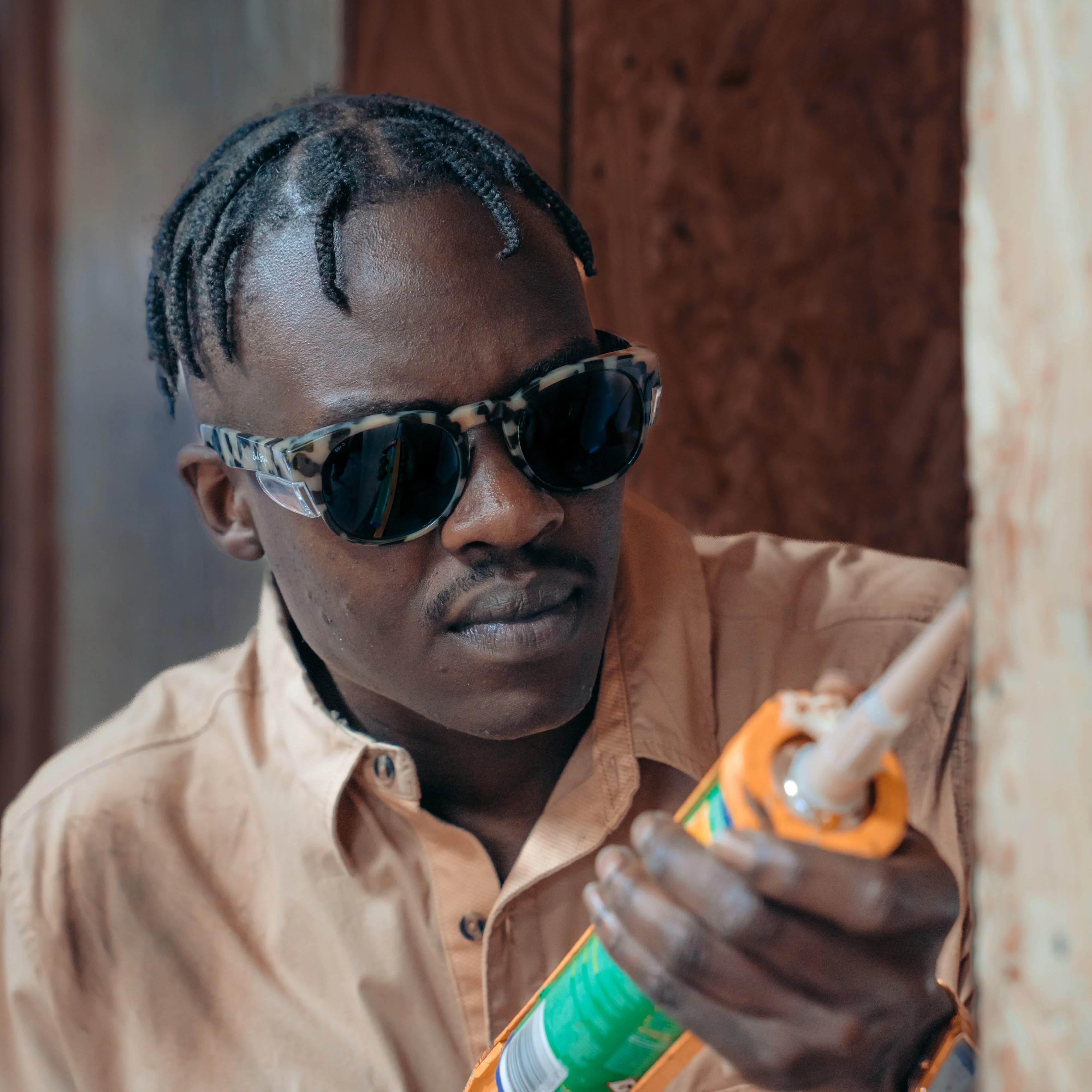 Cruisers Milky Tort Frame Polarised Lens Safety Glasses - Image 6