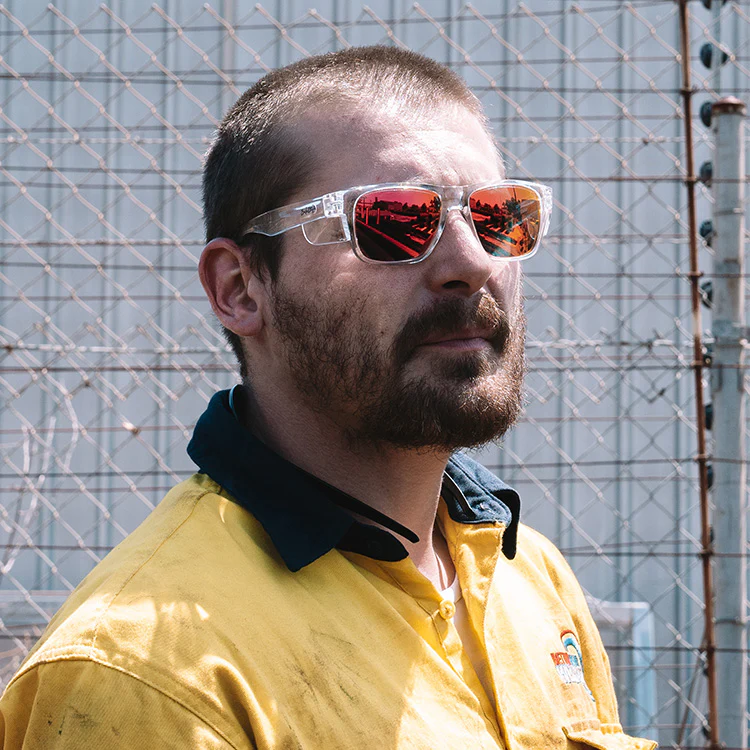 Fusions Clear Frame Mirrors Red Polarised Lens Safety Glasses - Image 6