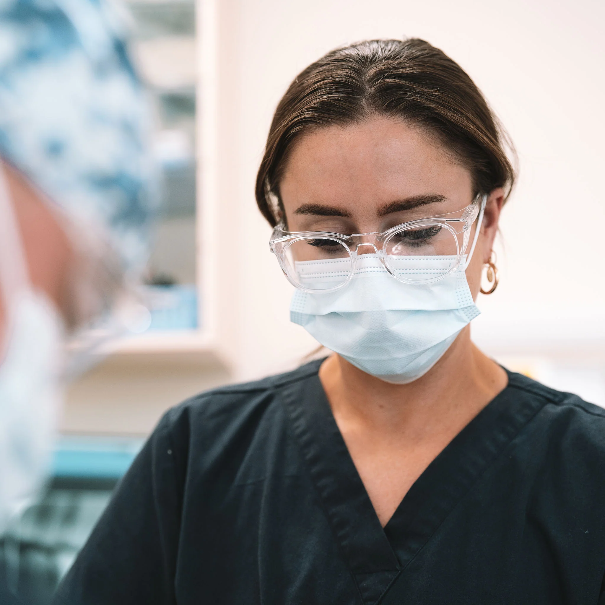 Lites Round Clear Frame Clear Lens Safety Glasses - Image 7