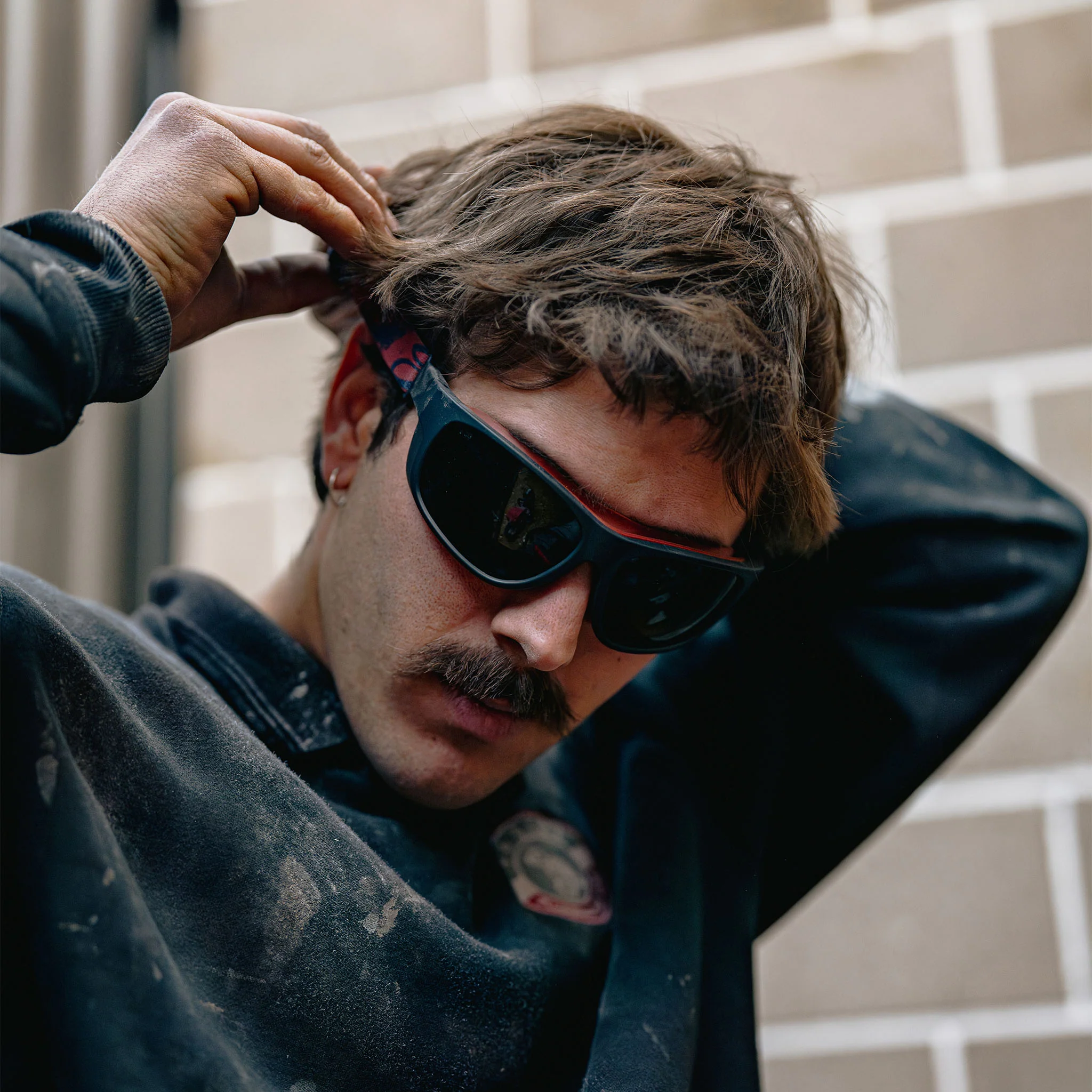 Switches Matte Black/Red Frame Grey Polarised Lens Safety Glasses - Image 8